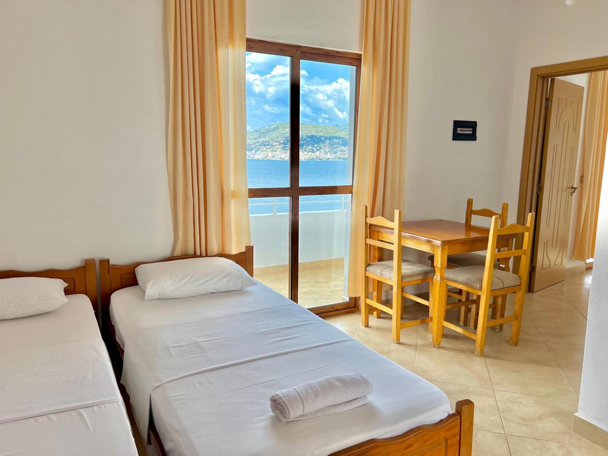 Redi's Seaview Saranda